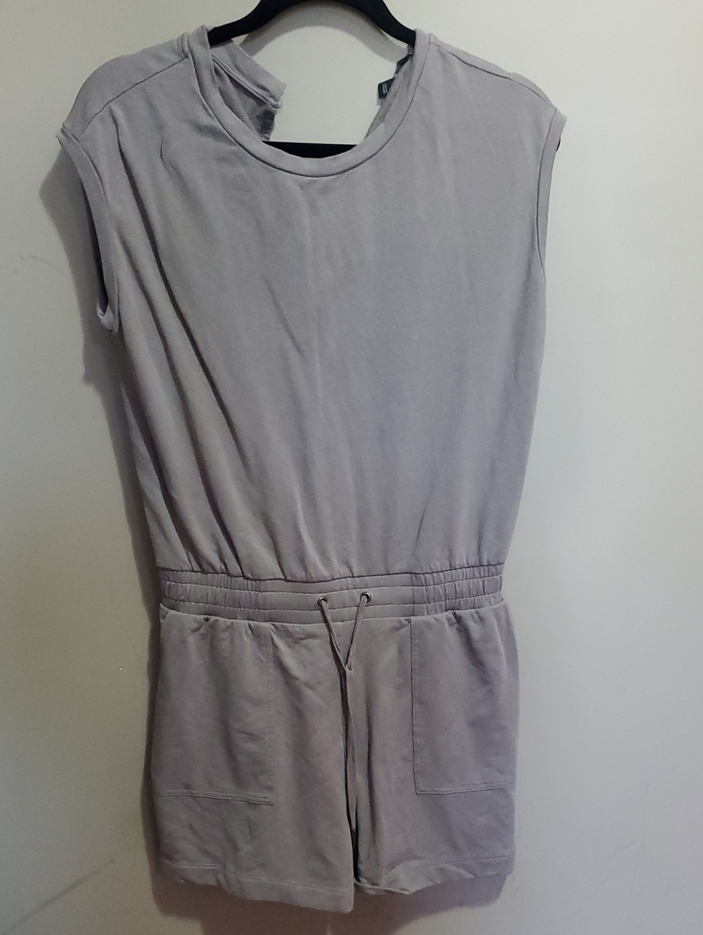 Bananna Republic Women's Light Gray/taupe Sleeveless Drawstring Romper Size S